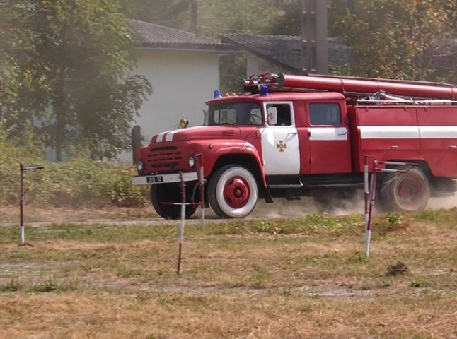 У Хусті змагалися водії-пожежники
