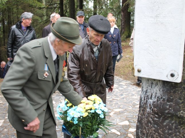 На Яблунецькому перевалі ветерани згадали про події буремних воєнних років (ФОТО)