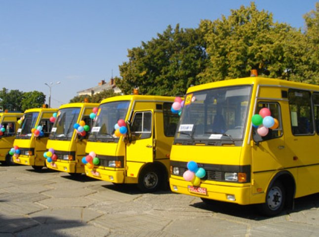 Для Закарпатської області в 2013/2014 роках передбачено закупити тільки 6 шкільних автобусів