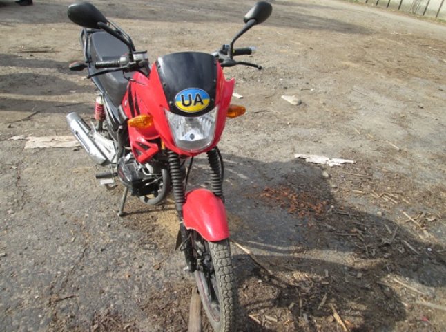 На Тячівщині вкрали мотоцикл вартістю 25 тисяч гривень, а потім продали