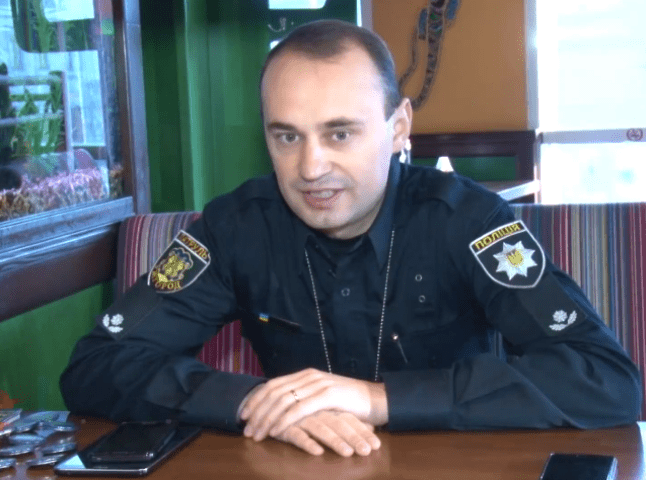 Що керівник патрульної поліції Ужгорода та Мукачева знає про Закарпаття, про що мріє та що отримав від Миколая
