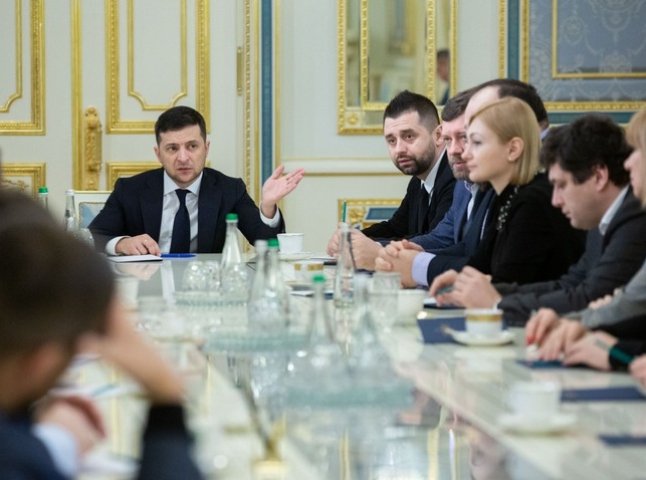 Володимир Зеленський відкликав законопроект про децентралізацію