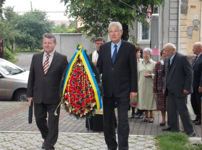 Керівництво Мукачева вшанувало пам’ять жертв політичних репресій 