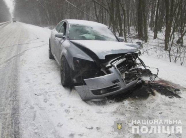 Неподалік Мукачева сталась жахлива ДТП: водій у реанімації