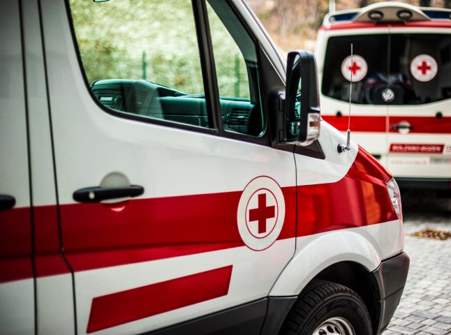 Медики на ходу реанімували пацієнта на Берегівщині