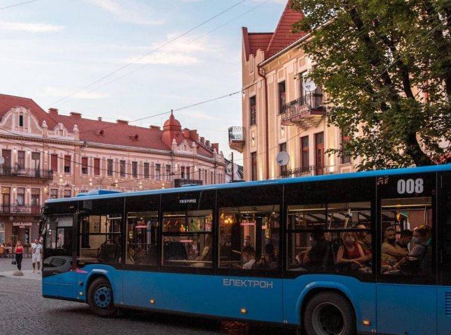 В Ужгороді відновлюють курсування автобусу на популярному маршруті