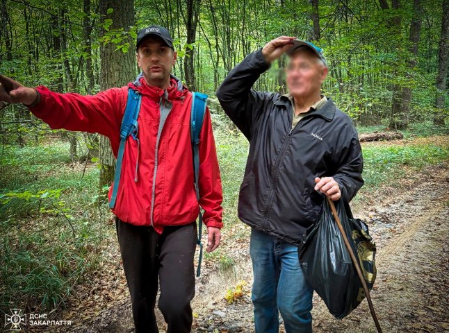 Рятувальники шукали у лісі грибника, який заблукав
