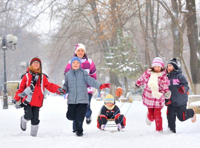 У Мукачівській громаді школярі підуть на зимові канікули раніше