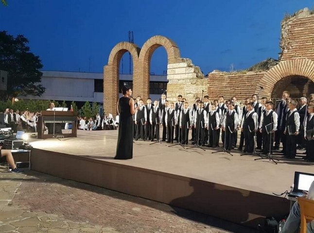 Мукачівський хор хлопчиків та юнаків виступав на фестивалі у Болгарії