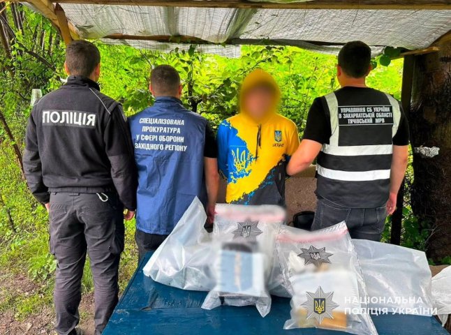 На Закарпатті затримали торговця зброєю з цілим арсеналом