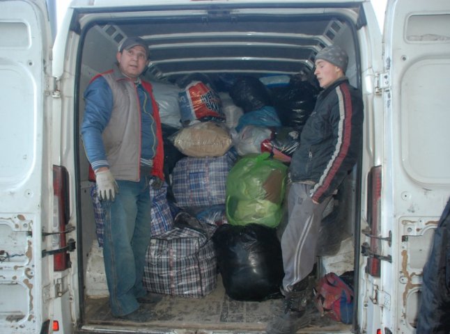 Іршавські вірники знову відправили допомогу на Донбас (ФОТО)