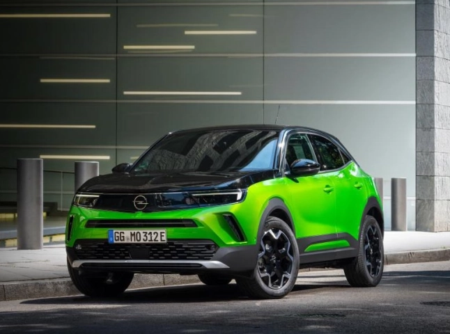 Скільки заряджається Opel Mokka-e: швидка та домашня зарядка