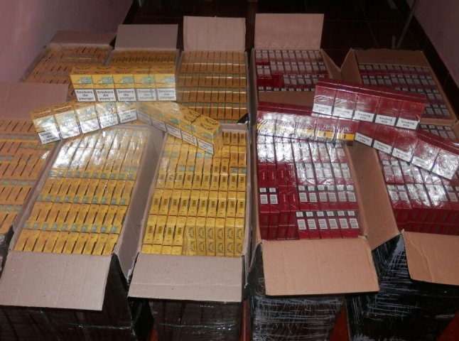 Прикордонники виявили 5 тисяч пачок контрабандних сигарет