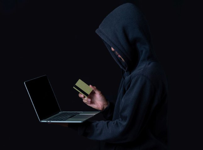 Молодий закарпатець «нагастролював» у Тернополі на кримінальну статтю