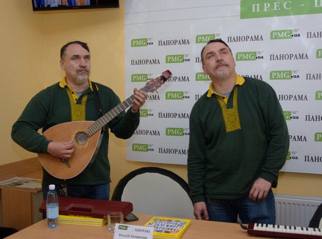 Брати Капранови презентували свою книгу у Мукачеві (ФОТО,ВІДЕО)