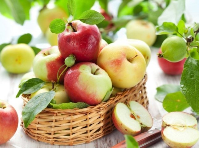 Яблучний Спас: традиції та прикмети святкування Преображення Господнього
