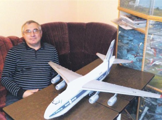 Приватна колекція ужгородця нараховує понад двісті моделей літаків