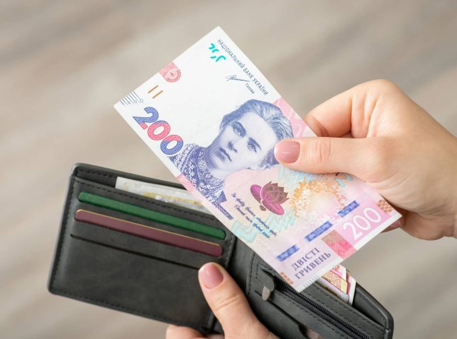 В Україні хочуть скасувати популярну виплату: депутати пропонують не давати її у 2027 році