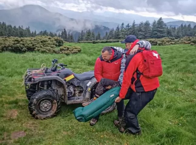 У Рахівському районі відразу дві групи туристів потребували допомоги рятувальників