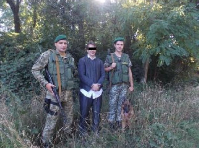 На українсько-словацькому кордоні затримали нелегального мігранта з Чечні