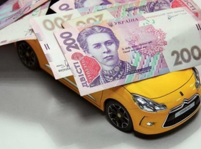 Депутати хочуть збільшити кількість податків при купівлі нового авто