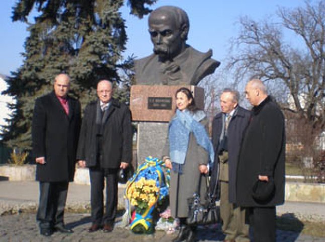 У Мукачеві пройшли урочисті заходи, присвячені 197-річниці з Дня народження Т. Шевченка
