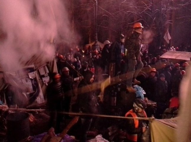 Під час нічного штурму Євромайдану “беркутівцями” постраждали і закарпатці, одного навіть затримала міліція