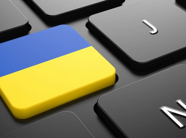 Як правильно сказати українською співпадати і співпадіння