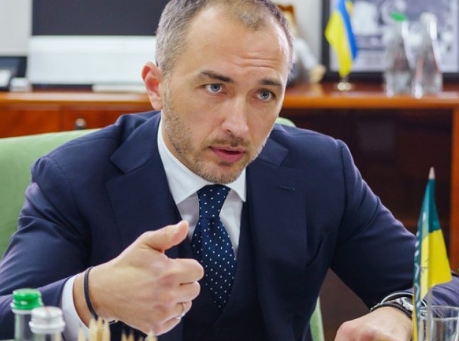 Україна більше не буде "друкувати гроші" для покриття бюджетних витрат