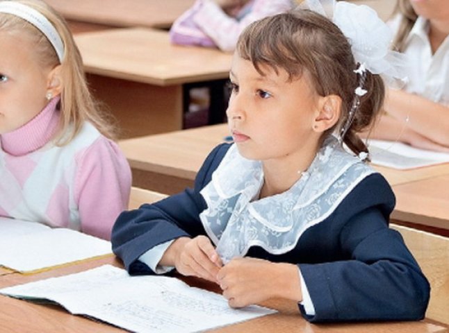 У школах Мукачева навчається 1100 школярів зі слабким здоров’ям
