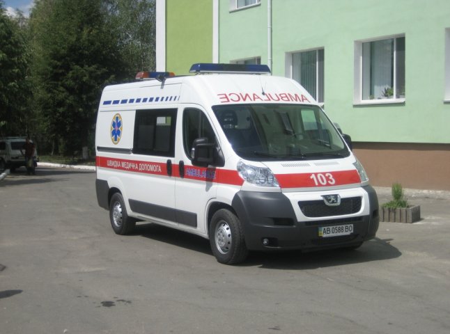Випадкова сварка на одній із вулиць Ужгорода закінчилась для чоловіка пораненням шиї