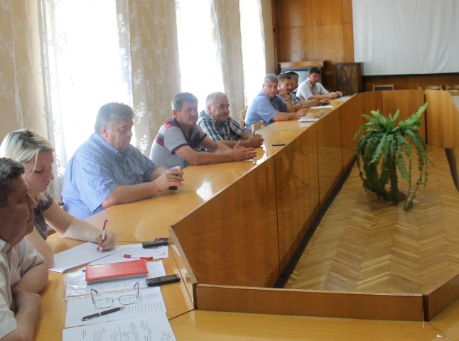 На Виноградівщині районна влада провела нараду із сільськими та селищними головами