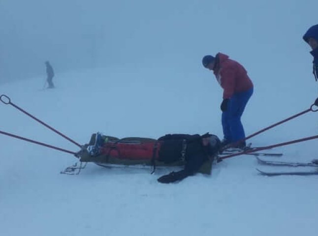 Гірські рятувальники відпрацьовували навички роботи на схилах гори Гимба