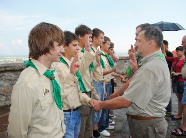 Мукачівські школярі cклали присягу угорських скаутів (ФОТО)