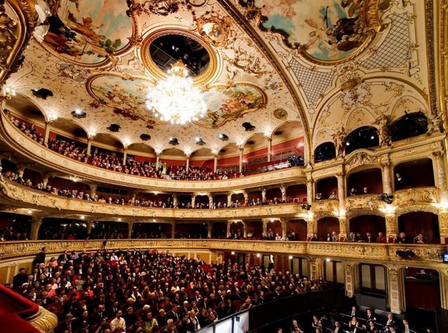Уродженець Закарпаття співає в оперному театрі Цюриха
