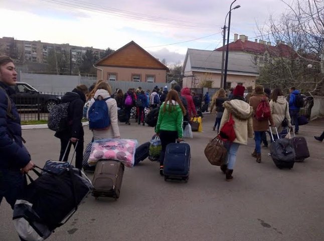 Діти з Луганщини, які відпочивали у Європі, повернулись у Закарпаття