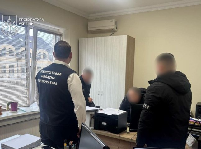 Голова сільради з Ужгородщини піде під суд за махінації