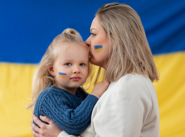 В Україні відзначають День матері