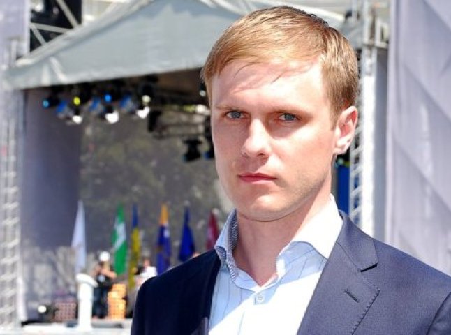 Анатолій Гриценко, як чесний офіцер, повинен негайно скласти свій депутатський мандат – Валерій Лунченко