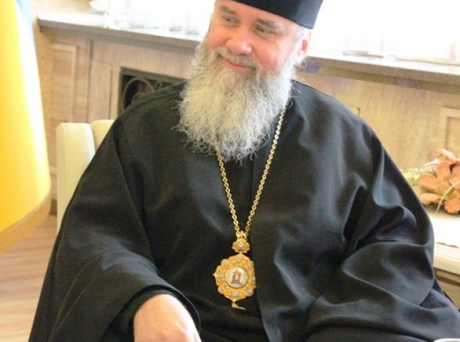 Архієпископ Феодор зустрівся з губернатором, щоб вирішити питання з документами (ФОТО)