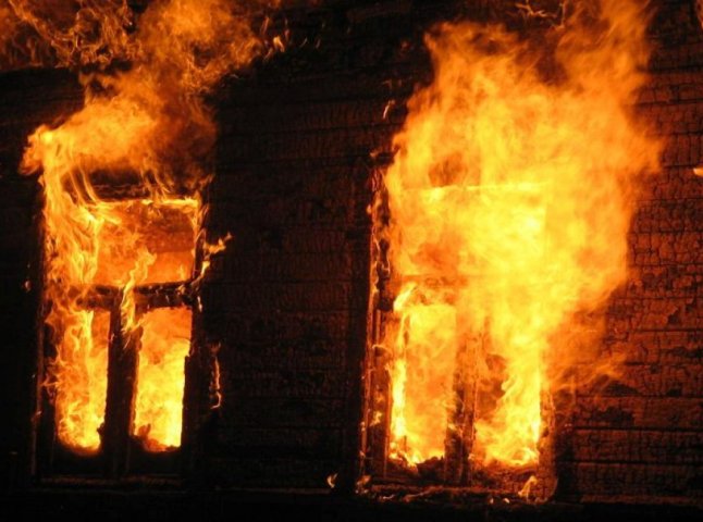 Через сварку з дружиною, п′яний ужгородець підпалив будинок своєї родини