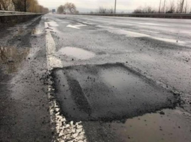 Підприємство, яке ремонтувало дорогу на Міжгірщині, розікрало майже 340 тисяч гривень бюджетних коштів
