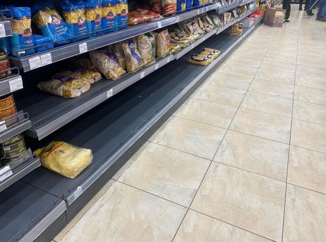 Супермаркети Мукачева: чи вистачає зараз продуктів і чи підвищують ціни
