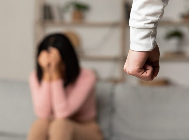Закарпатець отримав вирок суду за систематичне домашнє насильство