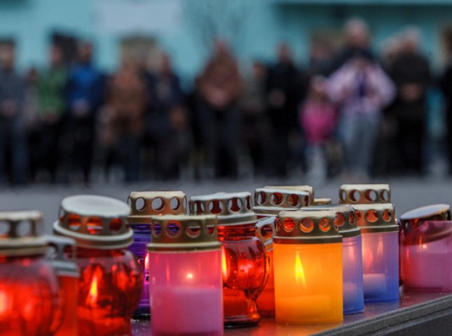 Ужгородці вшанували жертв Голодомору та сталінських репресій (ФОТО)