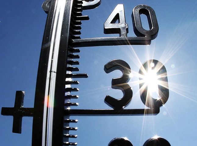 Синоптики прогнозують на Закарпатті спеку: подекуди температура сягне +31 °С