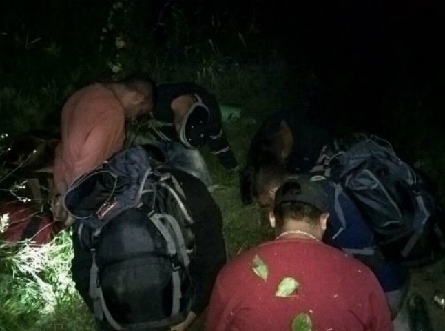 Поліція затримала мукачівця, який намагався переправити нелегалів через кордон