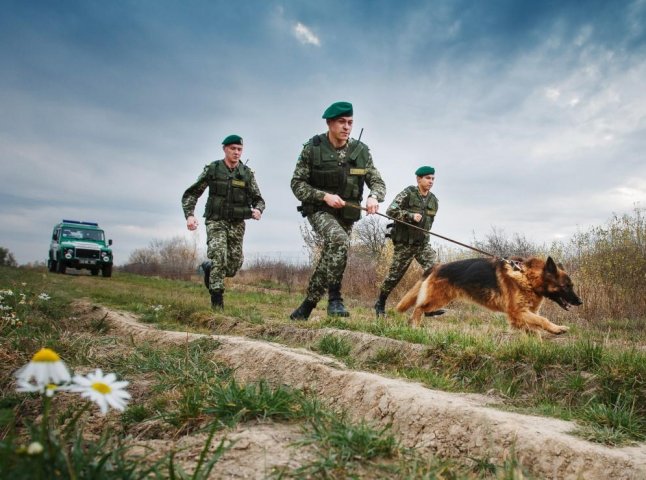 Сьогодні прикордонники відзначають своє професійне свято