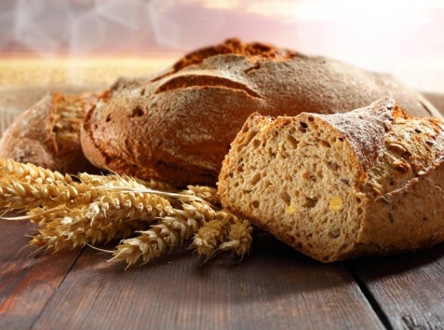 Ціни на хліб, гречку та макарони в магазинах Закарпаття виявились найдорожчими в Україні