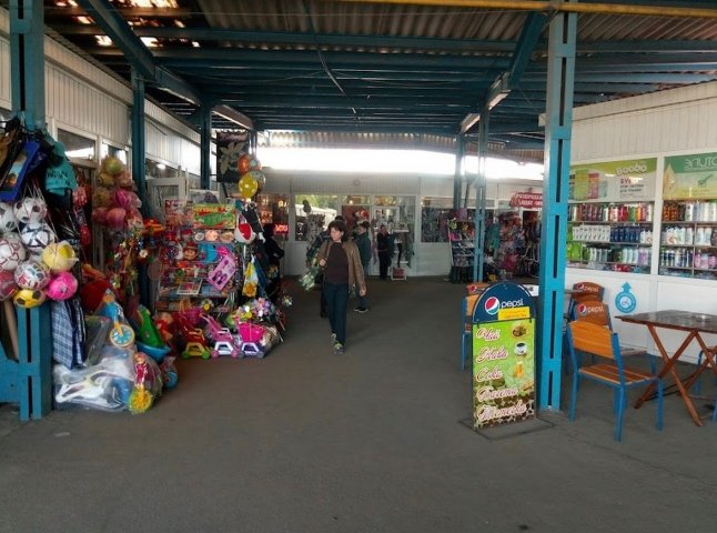 Продавці обурені: що коїться на ринках у Мукачеві